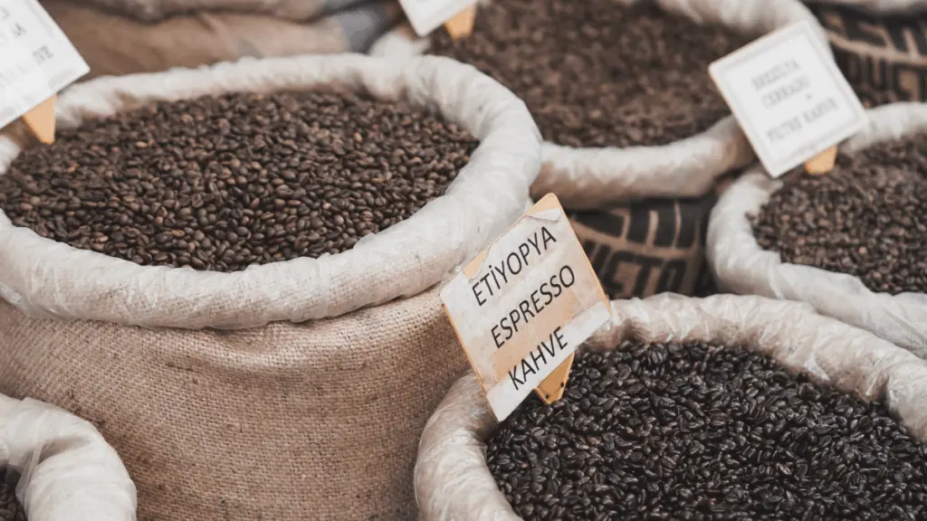 Eco-friendly jute sacks used by Latin American coffee exporters for sustainable coffee packaging